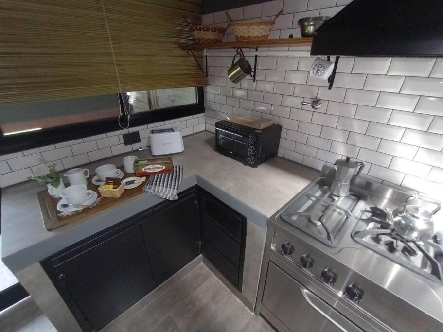 Escala Ezeiza Loft Con Desayuno Apartment Luis Guillon Exterior foto